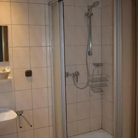 Stadthotel Bad Munder * Бад-Мюндер-ам-Дайстер