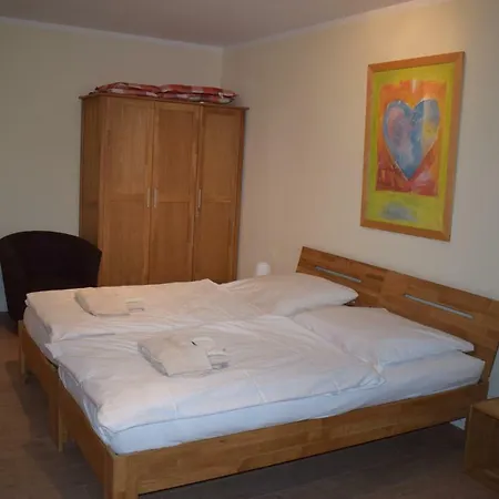 Stadthotel Bad Munder Отель *